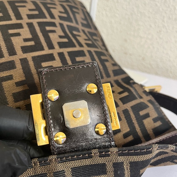 Fendi  Zucca Mama Baguette Shoulder Bag with Gold Buckle - Picture 4 of 16